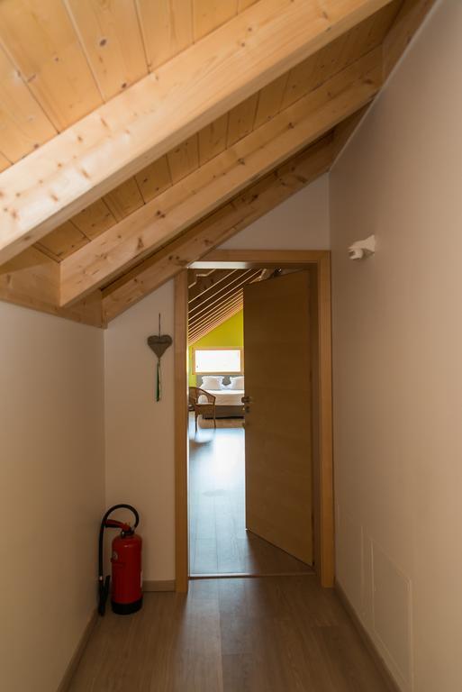 Ame De La Terre Bed & Breakfast Ruffey-les-Echirey Room photo