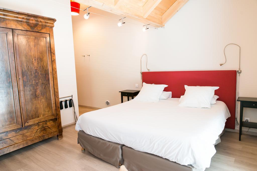 Ame De La Terre Bed & Breakfast Ruffey-les-Echirey Room photo