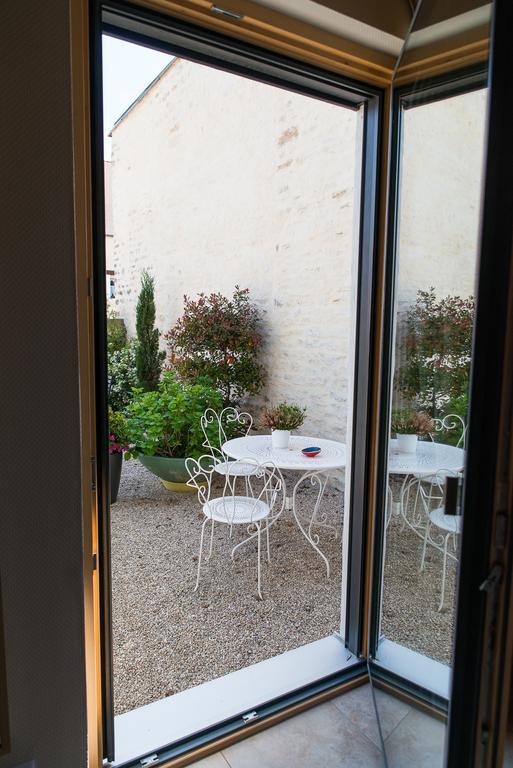 Ame De La Terre Bed & Breakfast Ruffey-les-Echirey Room photo