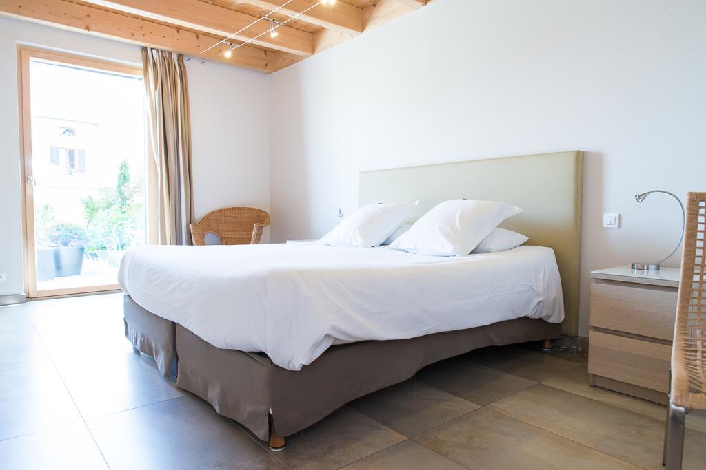Ame De La Terre Bed & Breakfast Ruffey-les-Echirey Room photo